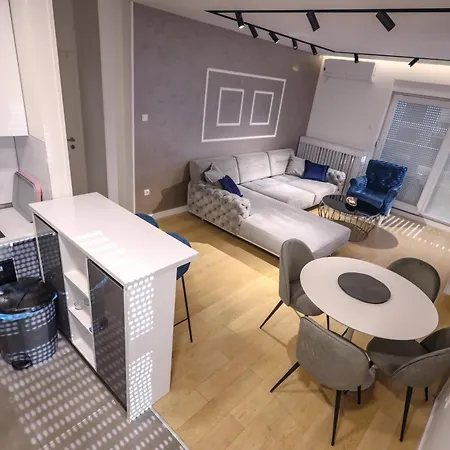 River Apartman *