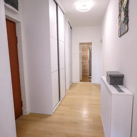 River Apartman